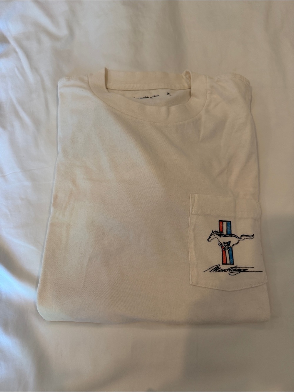 Abercrombie & Fitch White Pocket Tee with Striped Mustang Patch - Picture 6 of 6
